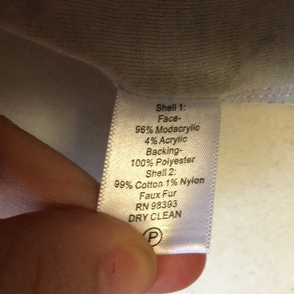 LOGO faux fur vest - Picture 10 of 10